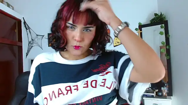 Snapshot of veronica_luar chatting on 8, 5, 2026 veronica luar online show from 8, 5, 2026