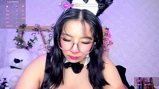 BeccaMathew online show from 8, 4, 2026