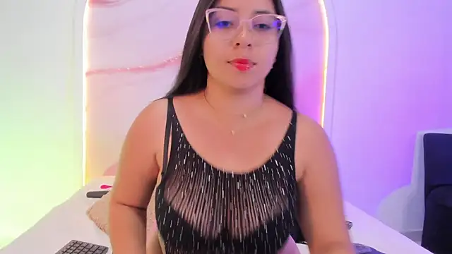 Sofii Lopezz online show from 2, 3, 2026