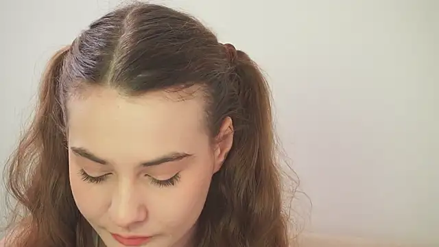 Samanthajns online show from 12, 3, 2025