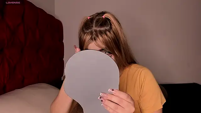 akirahattori online show from 15, 4, 2026