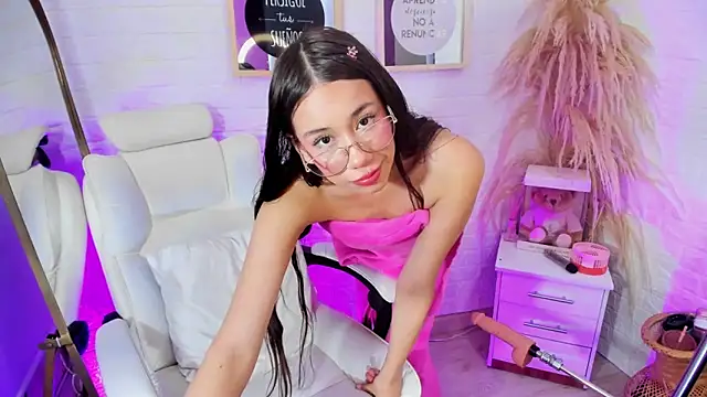 Snapshot of BarbieGirl___ chatting on 18, 2, 2025 BarbieGirl online show from 18, 2, 2025