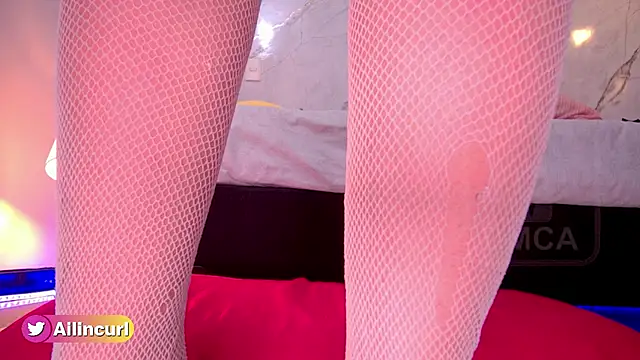 ailin curl online show from 6, 3, 2026