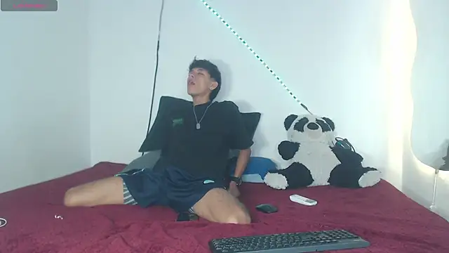 Snapshot of the_murderer chatting on 13, 3, 2025 the murderer online show from 13, 3, 2025