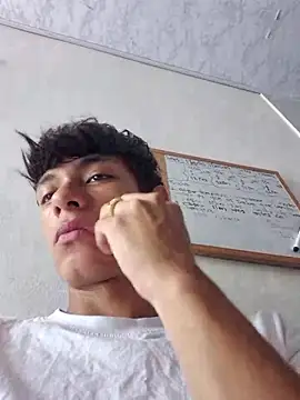 Snapshot of the_murderer chatting on 25, 2, 2025 the murderer online show from 25, 2, 2025