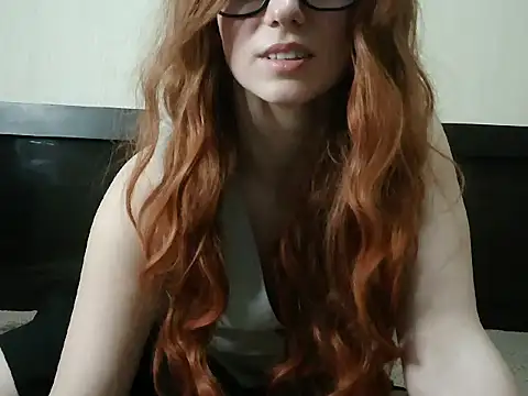 Snapshot of _AliceOwen_ chatting on 3, 2, 2025 AliceOwen online show from 3, 2, 2025