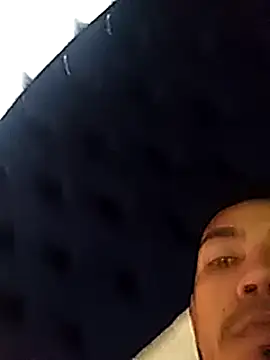 Snapshot of Elgroney23 chatting on 2, 3, 2025 Elgroney23 online show from 2, 3, 2025