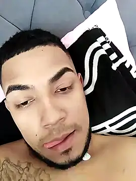 Snapshot of Elgroney23 chatting on 2, 2, 2025 Elgroney23 online show from 2, 2, 2025