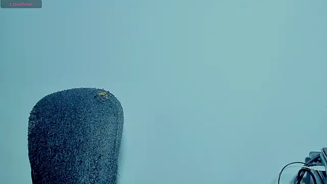 Eli clark  online show from 15, 11, 2025