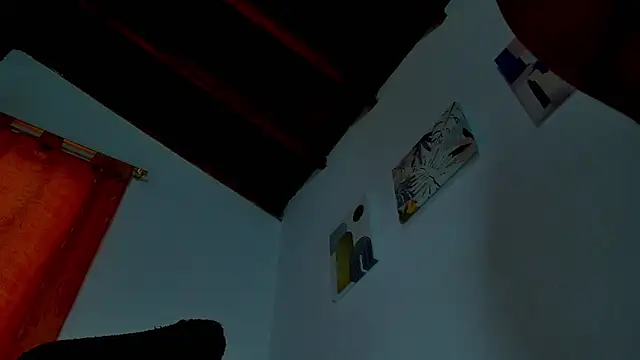 Eli clark  online show from 28, 10, 2025