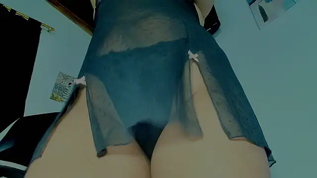 Eli clark  online show from 21, 12, 2025