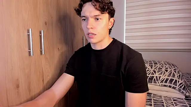 Mastrangelo xxx online show from 21, 11, 2025