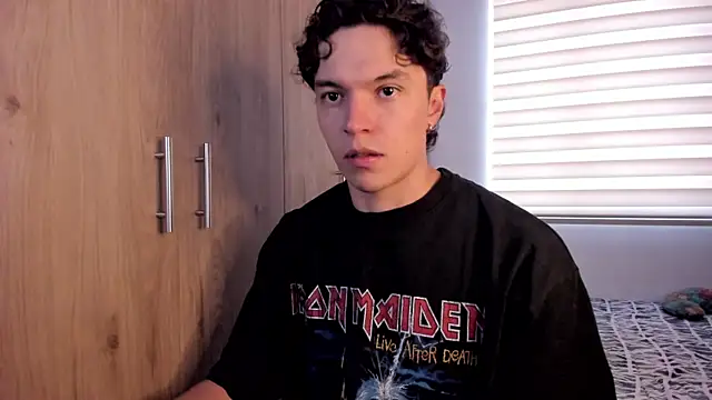 Mastrangelo xxx online show from 18, 11, 2025