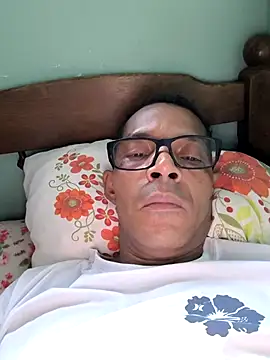 Snapshot of Renato571 chatting on 24, 4, 2026 Renato571 online show from 24, 4, 2026