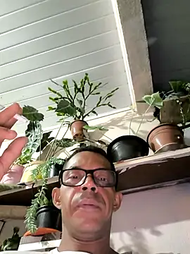 Snapshot of Renato571 chatting on 26, 4, 2026 Renato571 online show from 26, 4, 2026