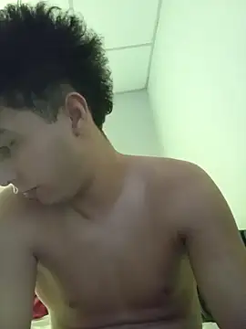 Snapshot of Megan2077 chatting on 12, 11, 2025 Megan2077 online show from 12, 11, 2025