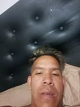 Snapshot of liamlara chatting on 16, 3, 2026 liamlara online show from 16, 3, 2026