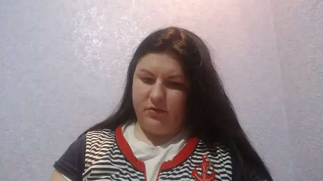 KiraSwee online show from 1, 12, 2025