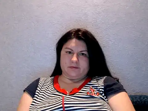 KiraSwee online show from 10, 12, 2024