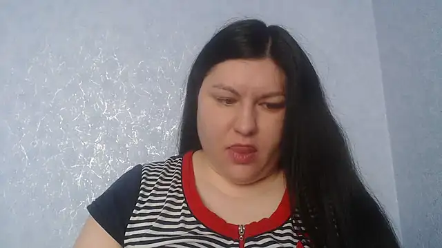 KiraSwee online show from 12, 1, 2026