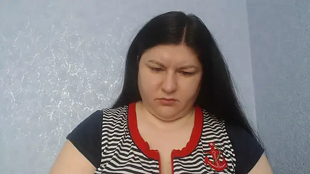 KiraSwee online show from 6, 2, 2026