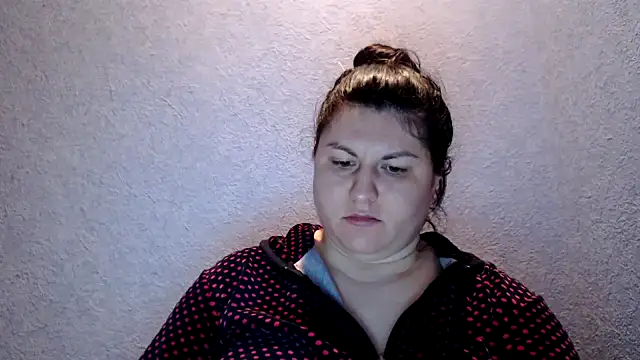 KiraSwee online show from 18, 11, 2025