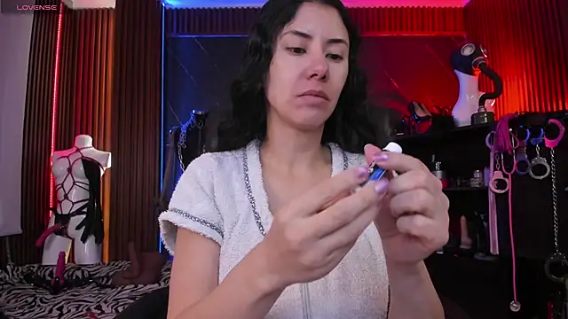 XiaQueen online show from 8, 1, 2026