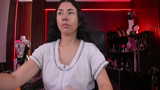 XiaQueen online show from 29, 10, 2025