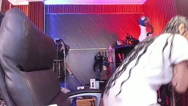 XiaQueen online show from 15, 1, 2026