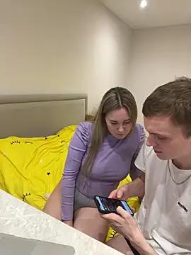 Snapshot of alisanikita chatting on 5, 2, 2025 alisanikita online show from 5, 2, 2025