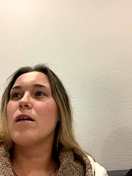 Snapshot of alisanikita chatting on 15, 9, 2025 alisanikita online show from 15, 9, 2025