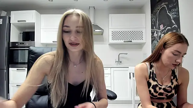 Snapshot of lisenok chatting on 26, 9, 2025 lisenok online show from 26, 9, 2025