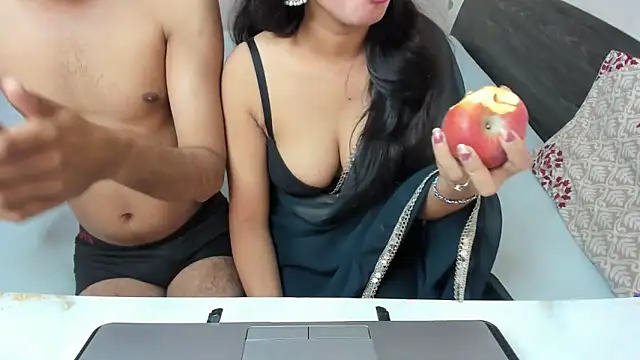 Queen Couple online show from 30, 11, 2025