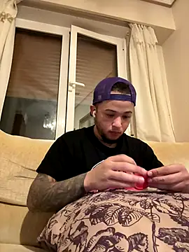 Snapshot of yeiyei_oficial chatting on 27, 11, 2025 yeiyei oficial online show from 27, 11, 2025