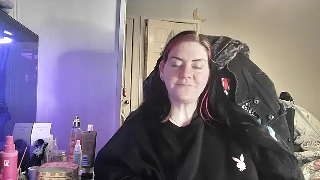 AureliaXOX online show from 30, 11, 2025