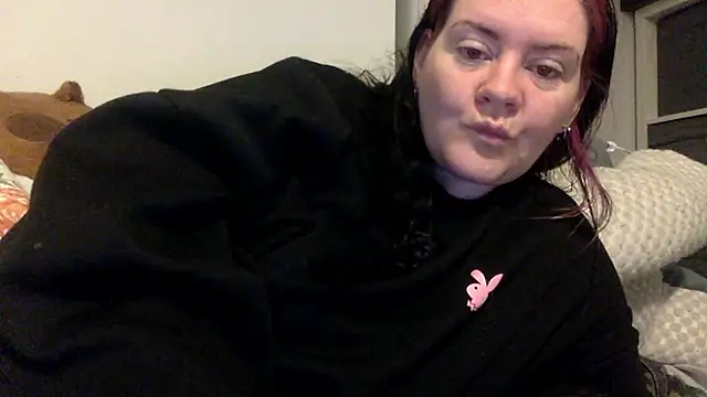 AureliaXOX online show from 5, 11, 2025