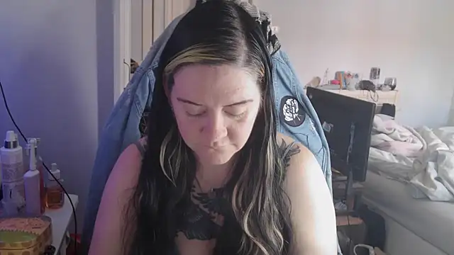 AureliaXOX online show from 21, 9, 2025