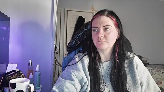 AureliaXOX online show from 3, 12, 2025