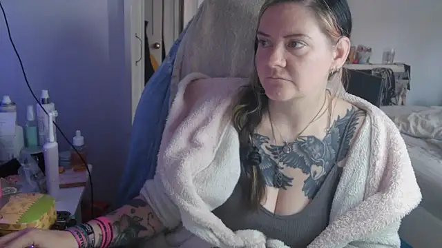 AureliaXOX online show from 14, 9, 2025