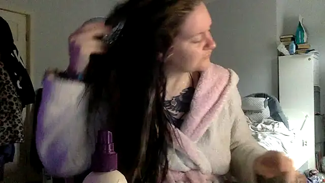 AureliaXOX online show from 13, 2, 2025