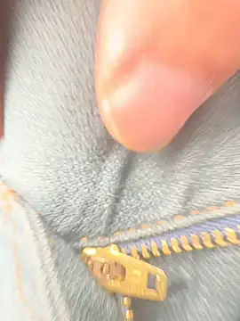 sark0606 online show from 4, 2, 2025