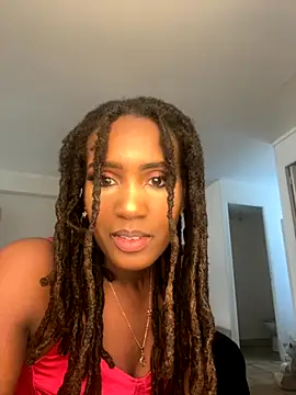 Snapshot of Aurianne chatting on 11, 10, 2025 Aurianne online show from 11, 10, 2025