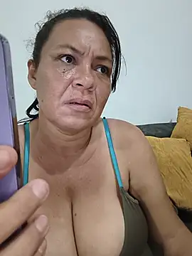 Snapshot of thefuckingowneroftits chatting on 8, 7, 2026 thefuckingowneroftits online show from 8, 7, 2026