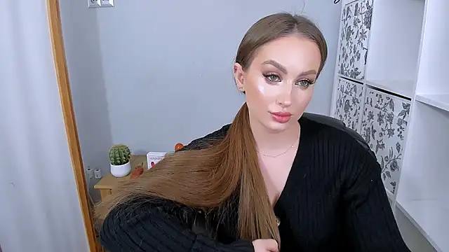 DonnaCam online show from 19, 12, 2025