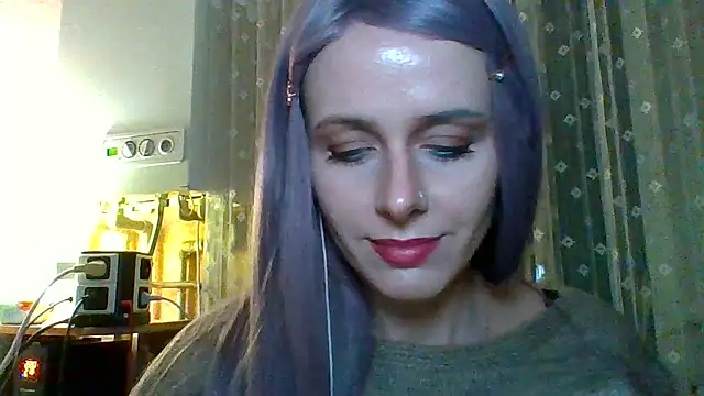 LuminousLady online show from 2, 3, 2025