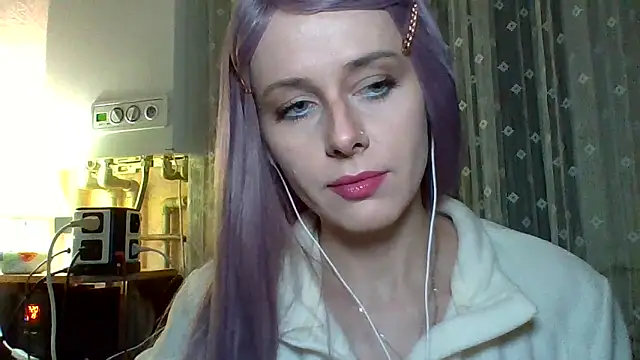 LuminousLady online show from 3, 3, 2025
