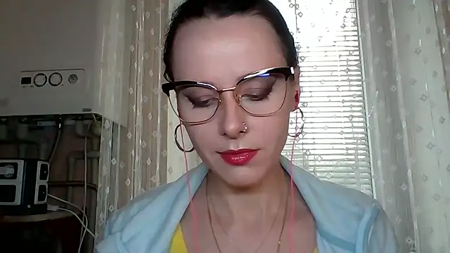 LuminousLady online show from 28, 9, 2025