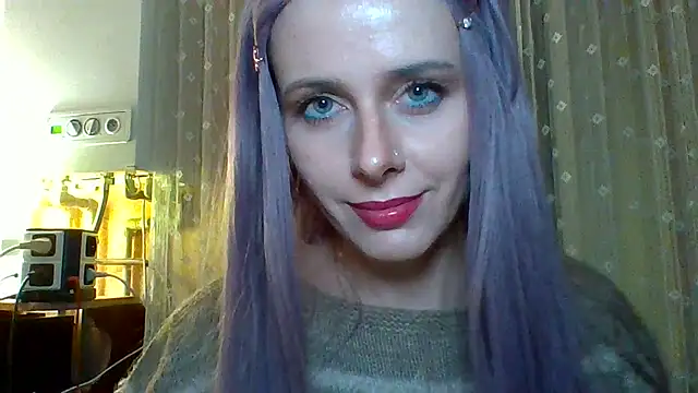 LuminousLady online show from 2, 3, 2025