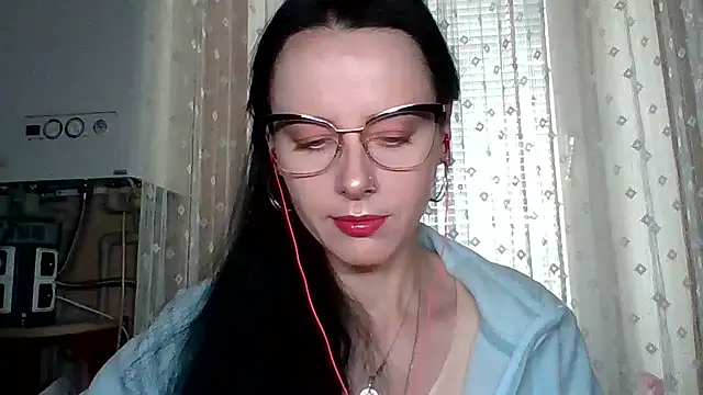 LuminousLady online show from 15, 9, 2025