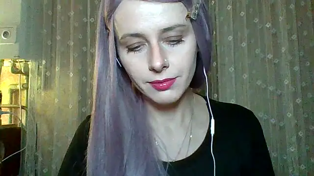 LuminousLady online show from 26, 2, 2025